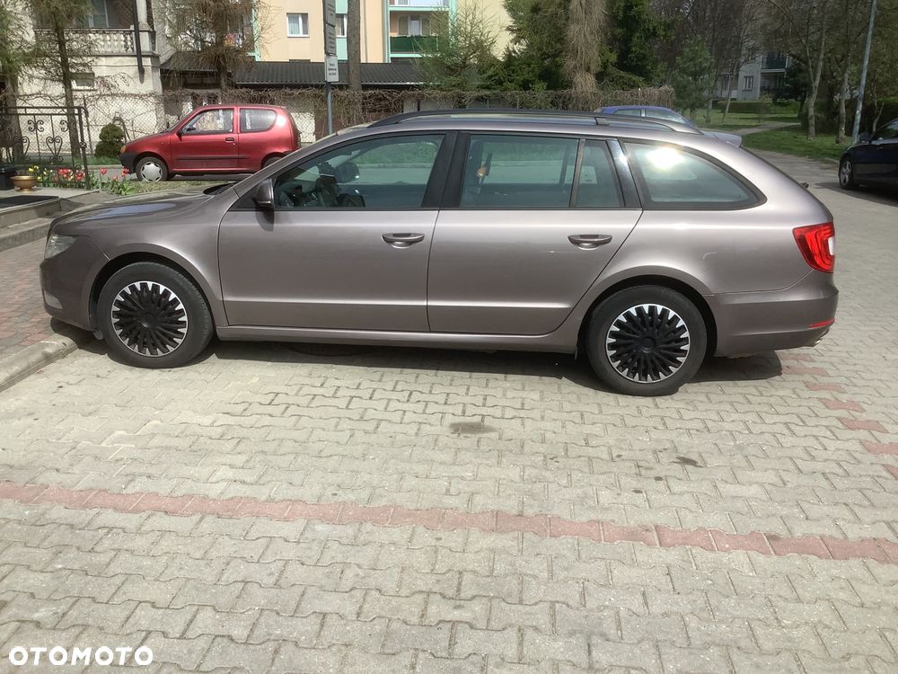 Skoda Superb 1.6 TDI Comfort - 2