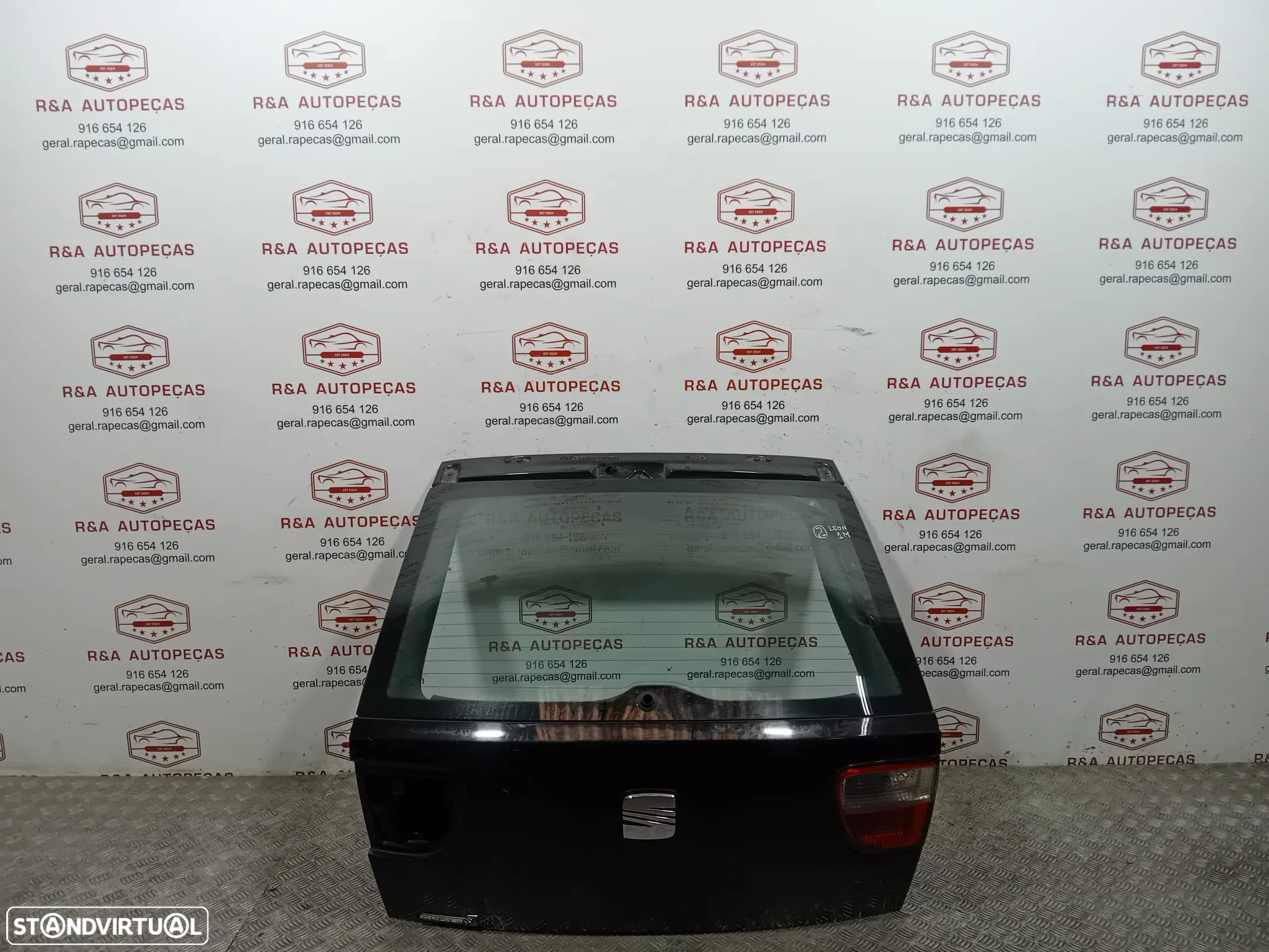 Tampa Porta Mala Seat Leon 1M Original - 2