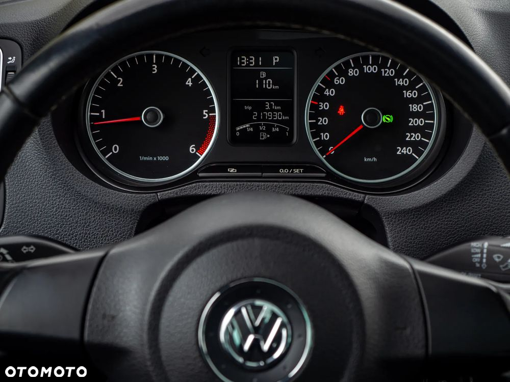 Volkswagen Polo 1.6 TDI DSG Style - 26