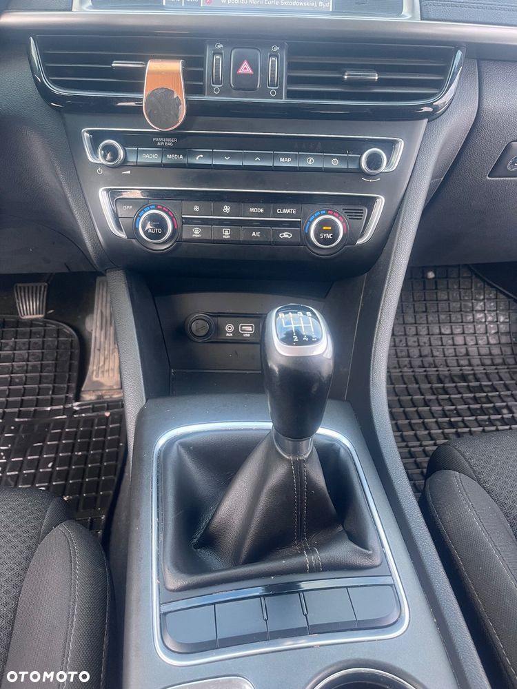 Kia Optima 1.7 CRDI M - 16