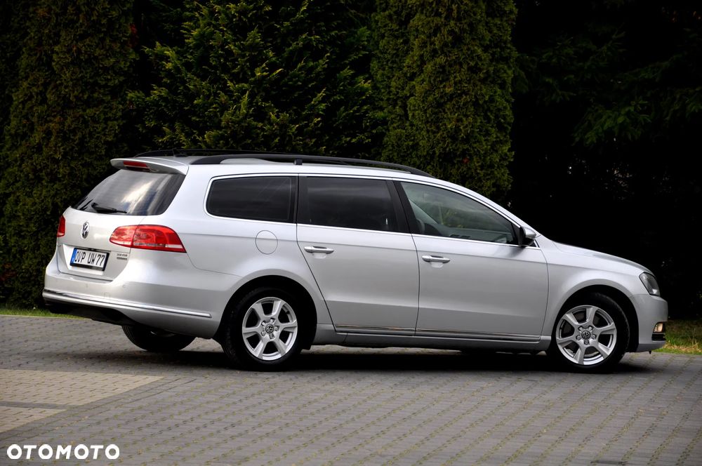 Volkswagen Passat Variant 2.0 Blue TDI DSG SCR Highline - 12
