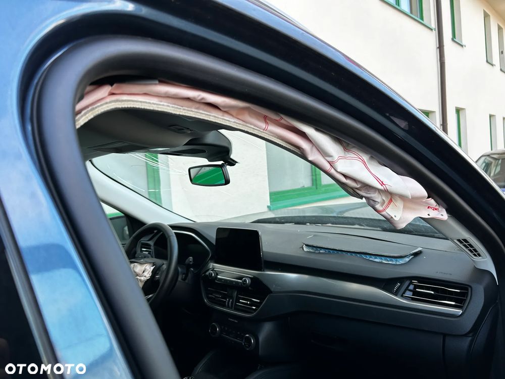 Ford Kuga - 18