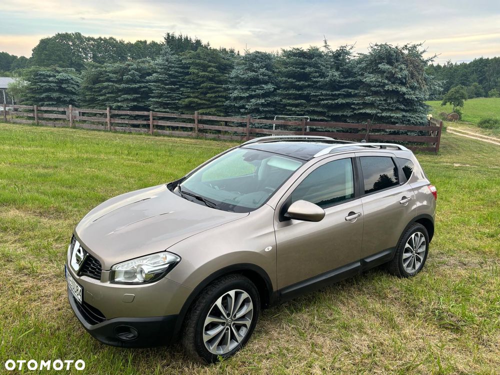 Nissan Qashqai 2.0 4x4 Lounge CVT - 1