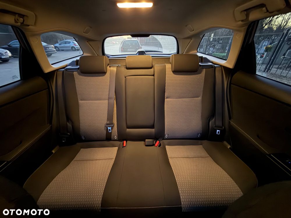 Toyota Auris Hybrid 135 Selection - 23