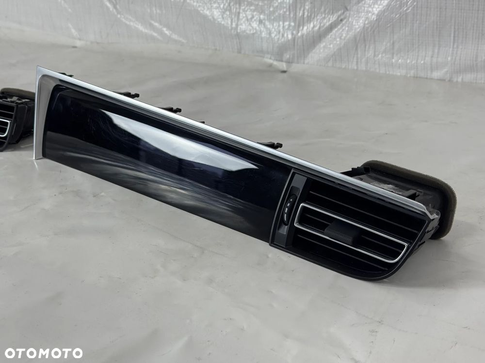 Porsche Macan 95b kratki nawiewu dekor kratka - 2