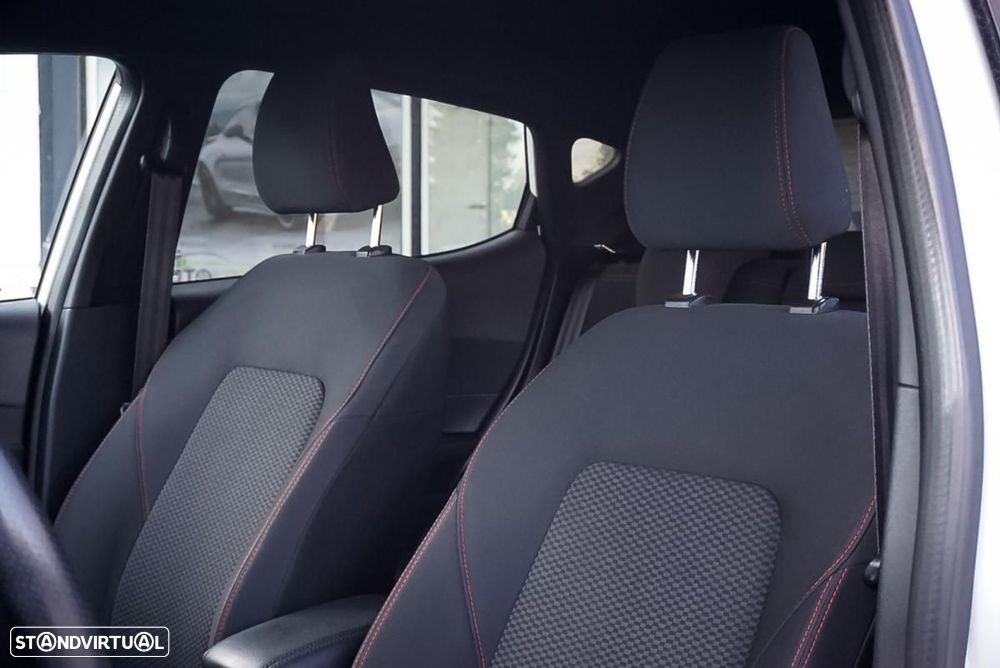 Ford Fiesta 1.0 EcoBoost ST-Line - 31