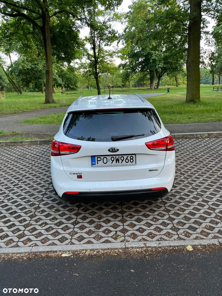 Kia Ceed 1.6 GDI L Business Line - 7