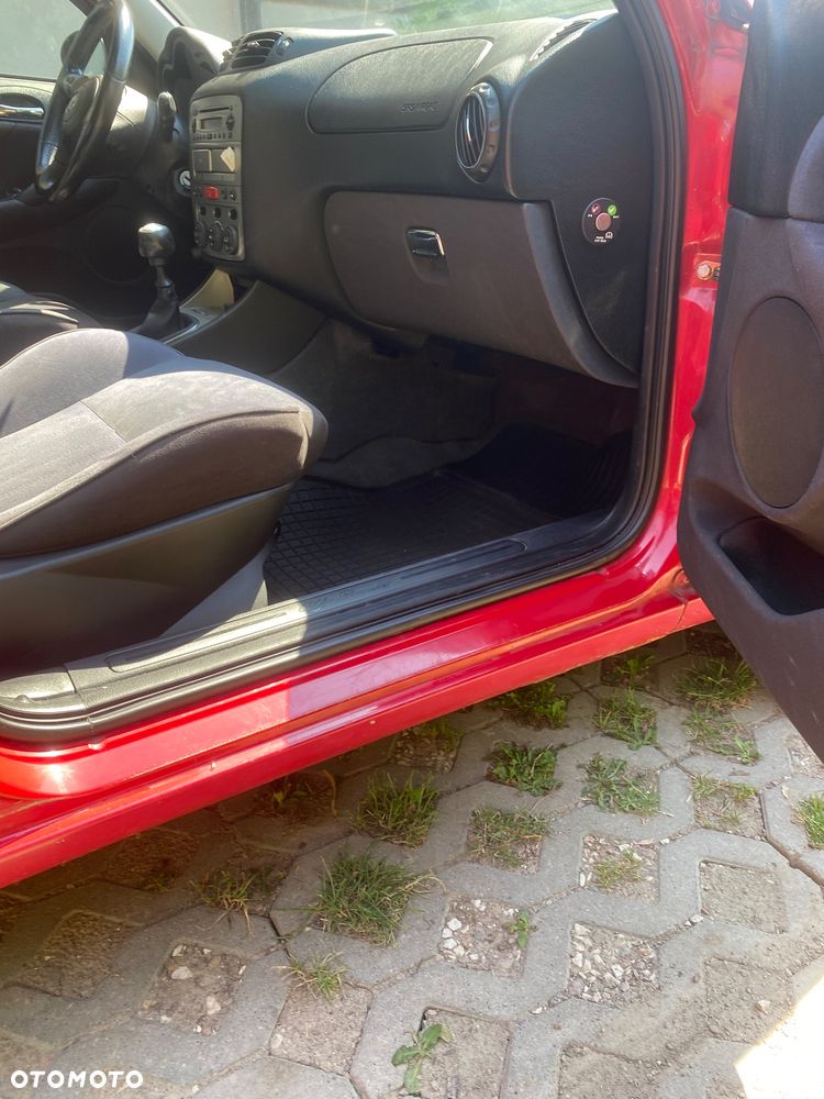 Alfa Romeo 147 1.9 JTDM 8V - 19