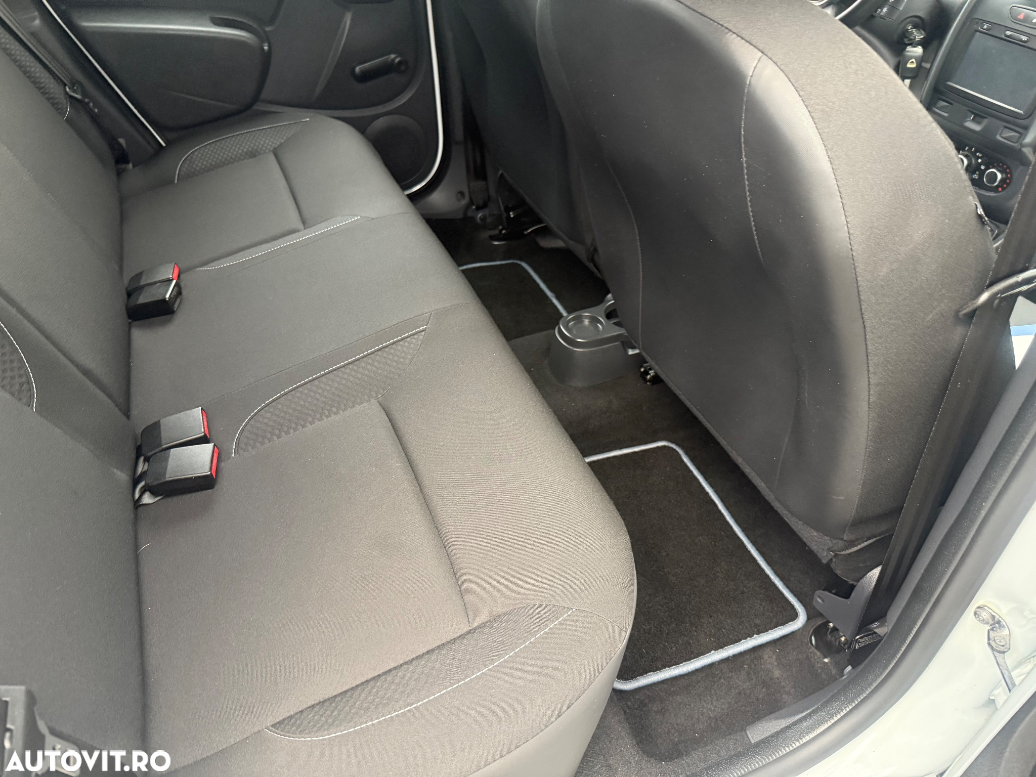 Dacia Duster SCe 115 2WD Essential - 18