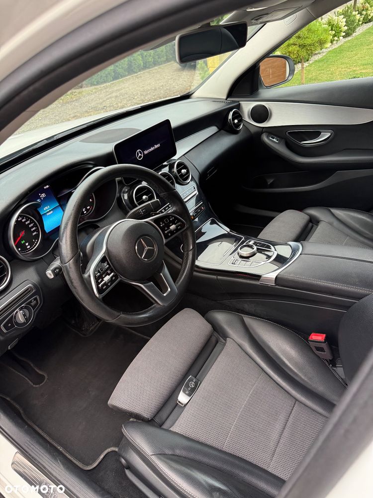 Mercedes-Benz Klasa C 220 d 4Matic 9G-TRONIC AMG Line - 17