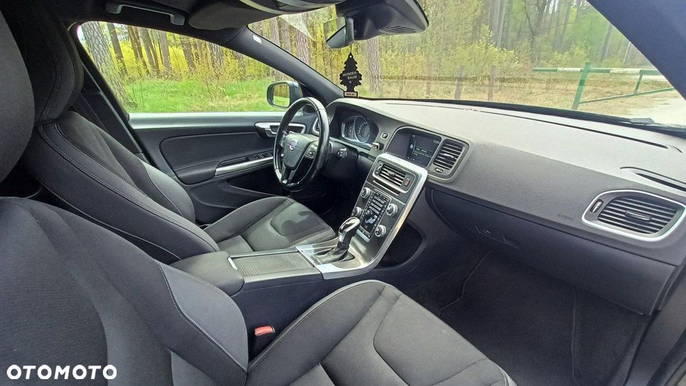 Volvo V60 - 14