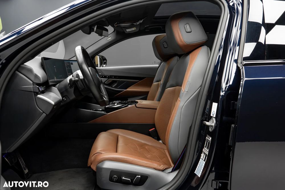 BMW Seria 5 520i Aut. M Sport Edition - 27