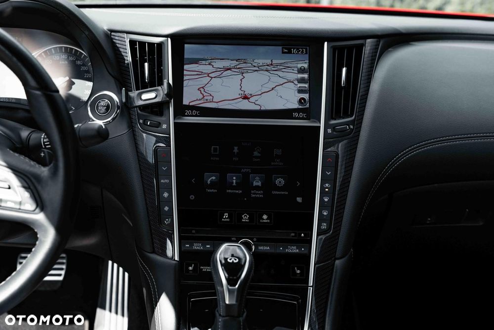 Infiniti Q60 - 31