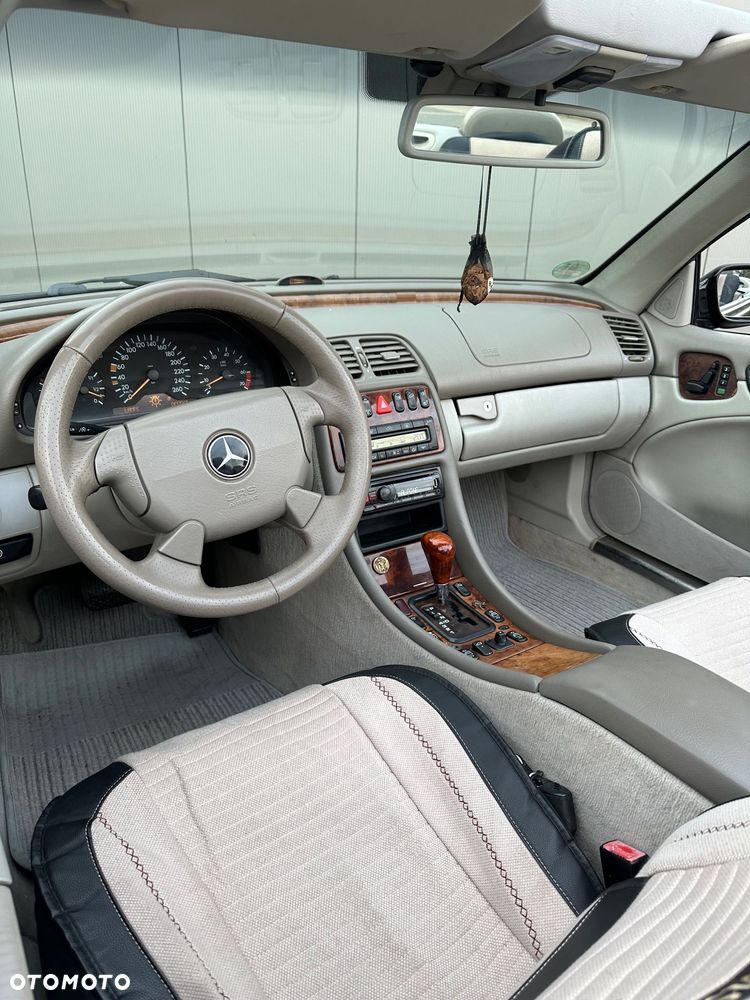 Mercedes-Benz CLK 320 - 7