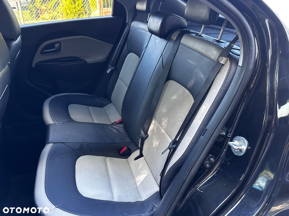 Kia Rio 1.4 CRDi 90 Platinum Edition - 25