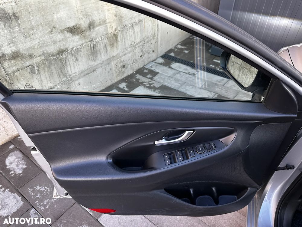 Hyundai i30 1.4 T-GDI YES! - 11