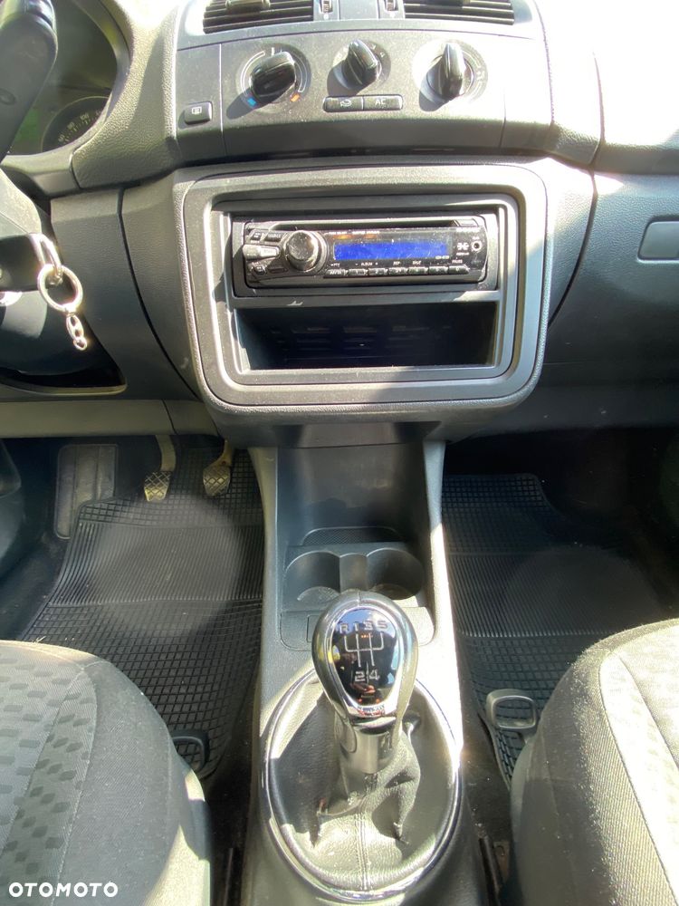 Skoda Fabia 1.2 TSI Active - 10