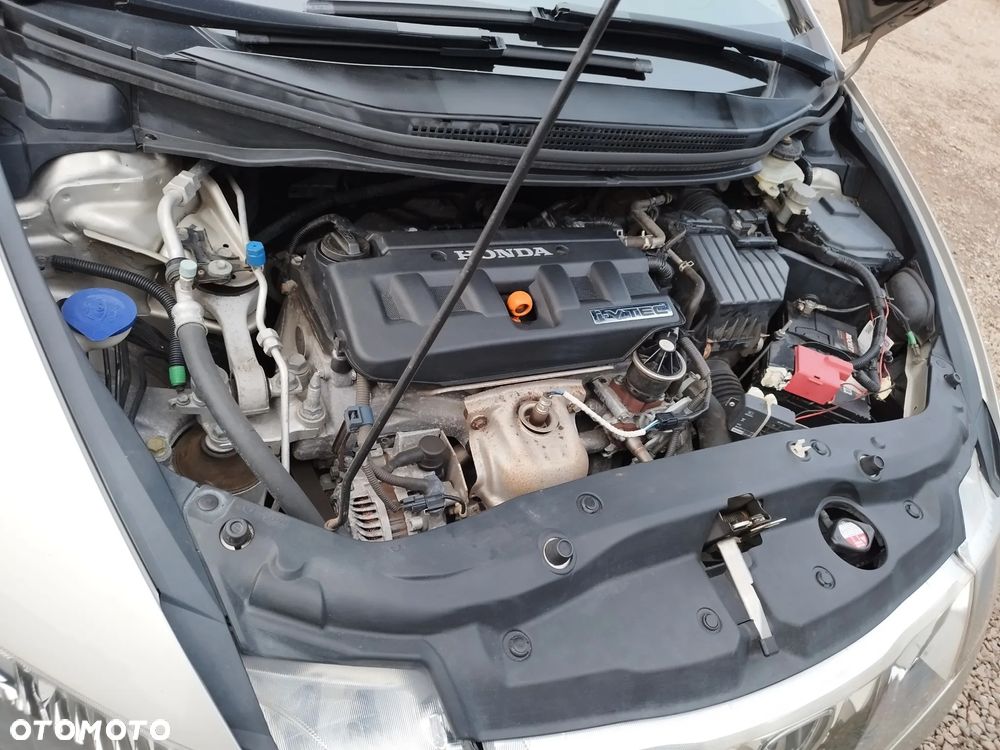 Honda Civic 1.8 Sport - 31