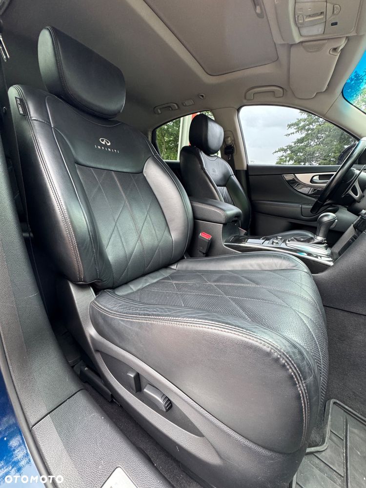 Infiniti FX FX30d AWD GT Premium - 8