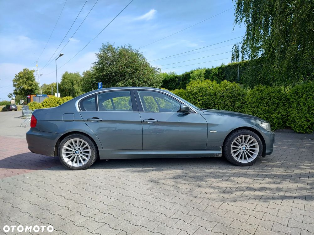BMW Seria 3 318d - 1