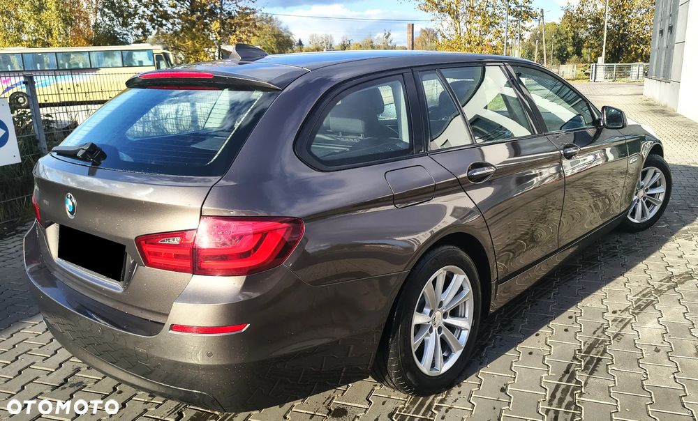 BMW 5 Series 2012 photo 3