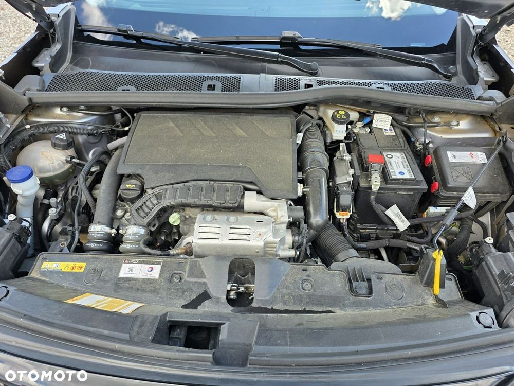 Peugeot 2008 PureTech 130 Allure S&S EAT8 - 29