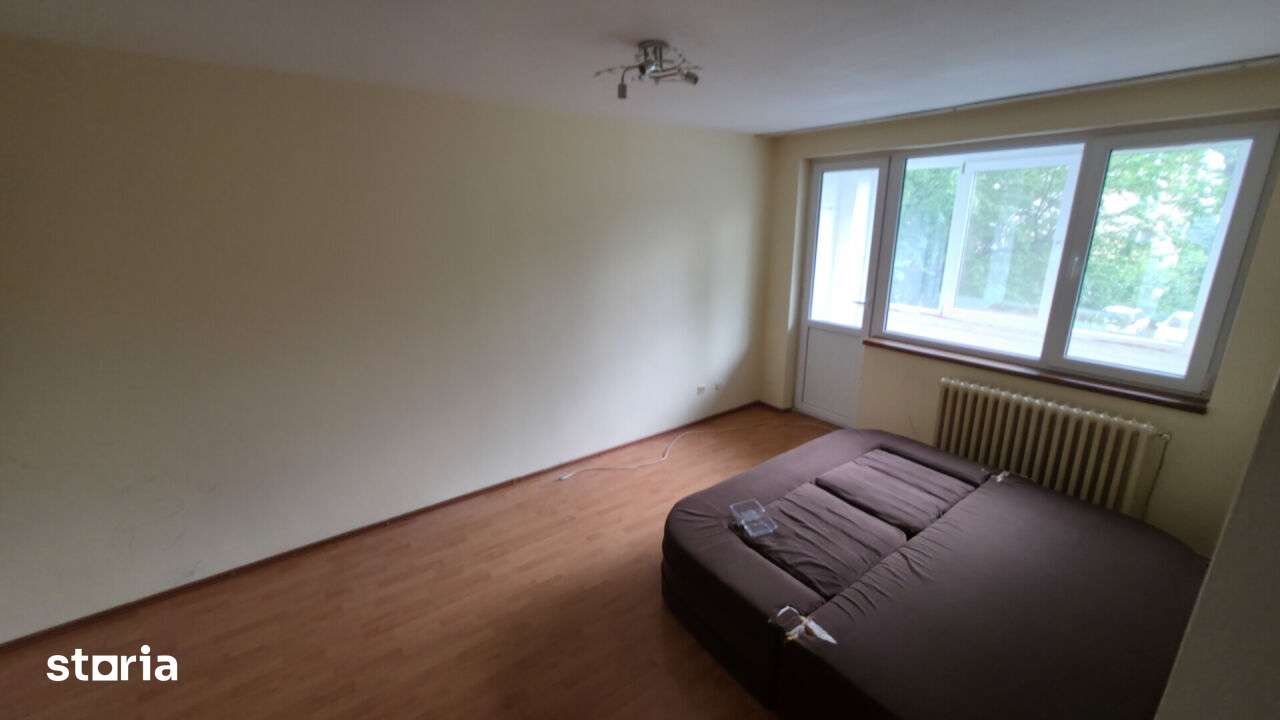 Apartament 2 camere, str.N.Balcescu.bl.22, DEVA — fotografia 1