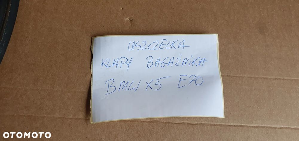 Uszczelka klapy bagażnika BMW X5 E70 - 8