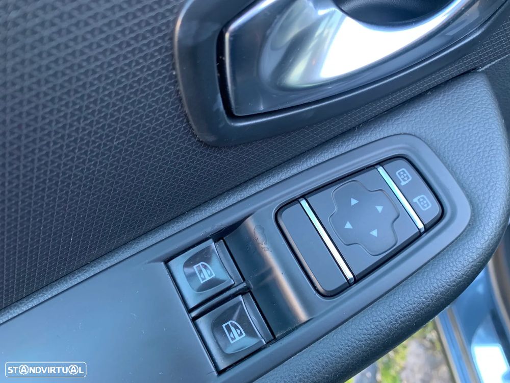 Renault Clio 1.5 dCi Limited C/PM+Pneu - 19