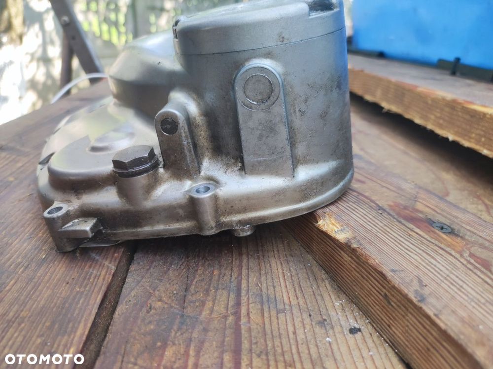 Oryginalna pokrywa sprzęgła Suzuki GN125 DR125 GZ125 – dekiel silnika 11341-05300 - 7