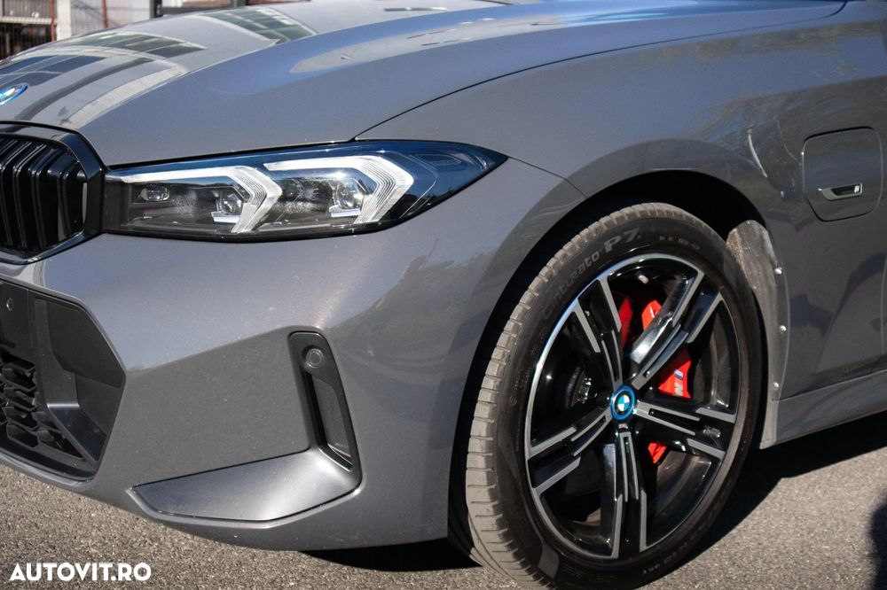 BMW Seria 3 330e Aut. M Sport - 11