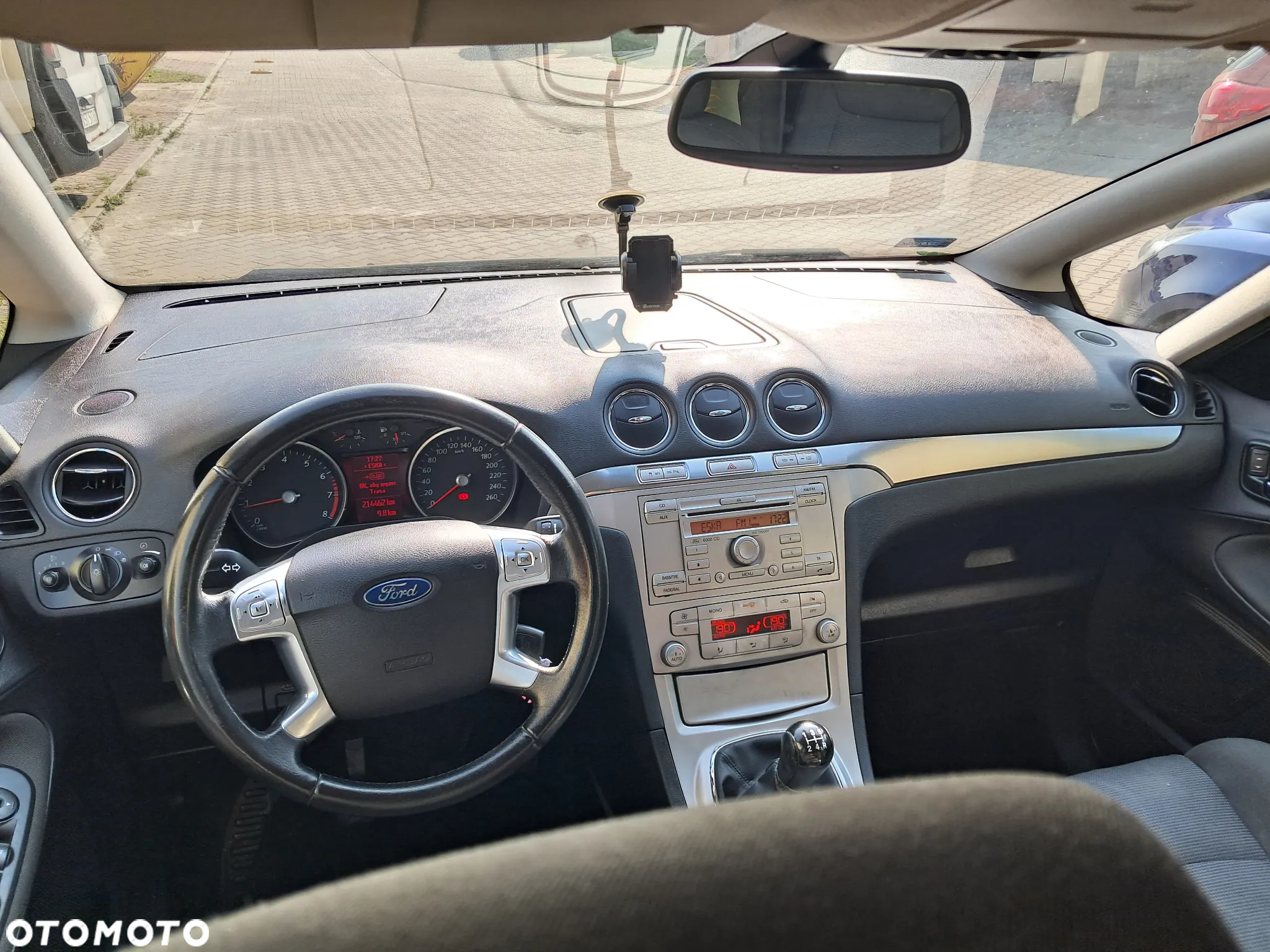 Ford S-Max - 10