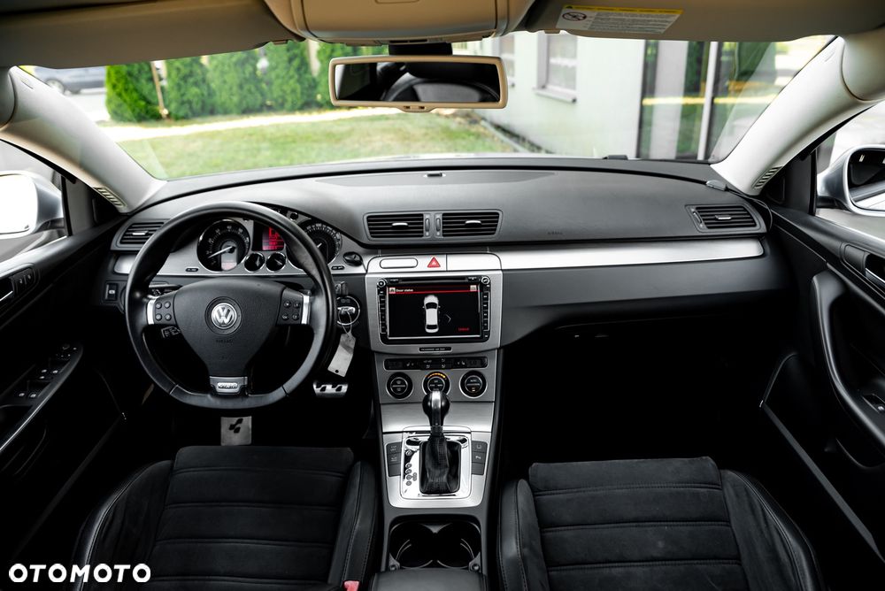 Volkswagen Passat Variant 3.6 V6 R36 - 28