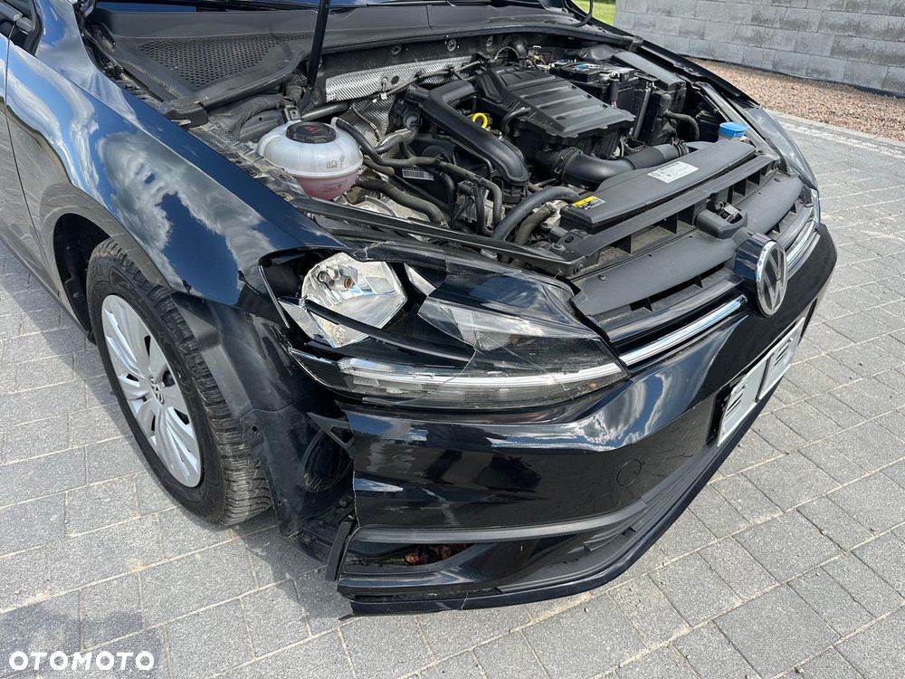 Volkswagen Golf - 9