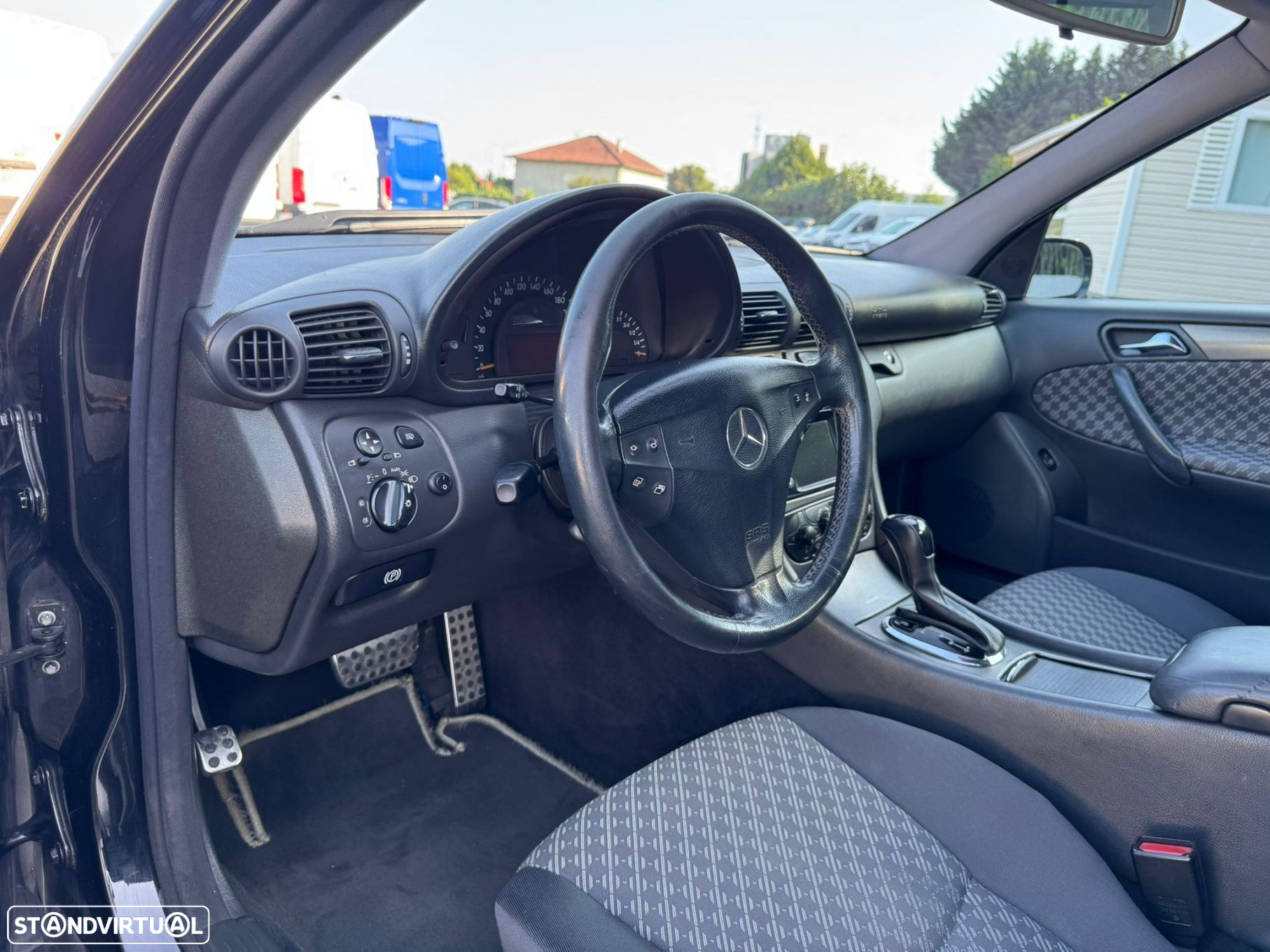 Mercedes-Benz C 220 - 14