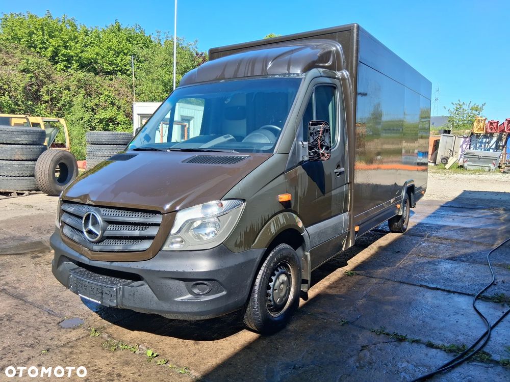 Mercedes-Benz Sprinter - 1