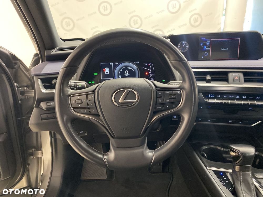 Lexus UX 250h GPF F Impression 2WD - 11