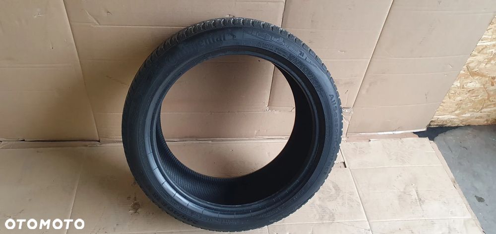 1X Opona Opona Continetal Allseason Contact 245/40 18 7mm - 1