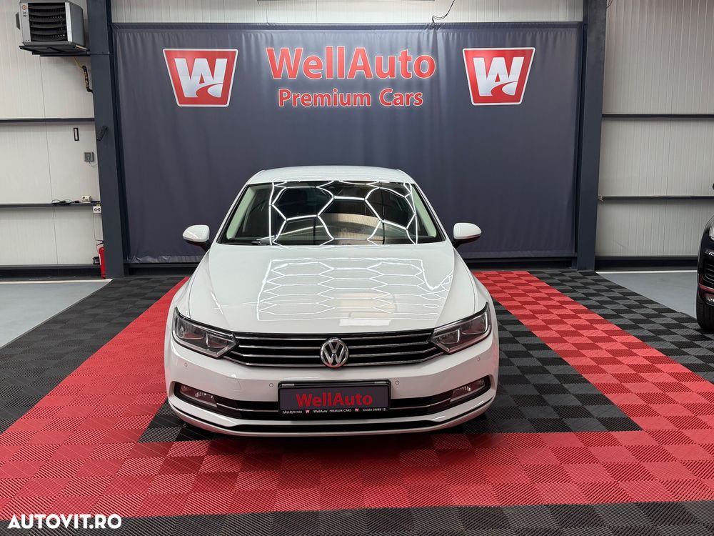 Volkswagen Passat 2.0 TDI DSG Highline - 1