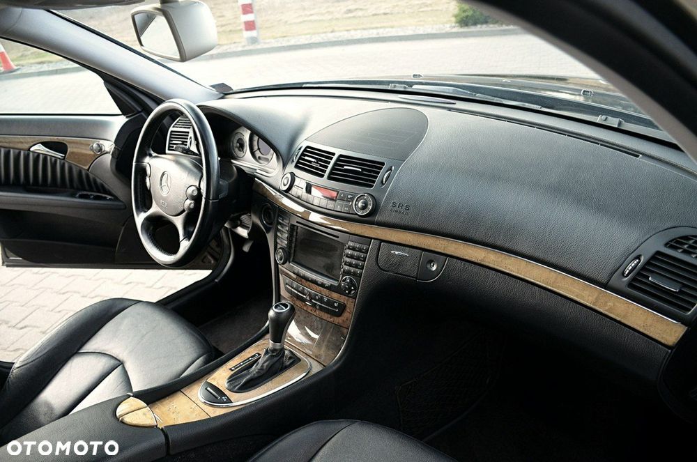 Mercedes-Benz Klasa E - 22