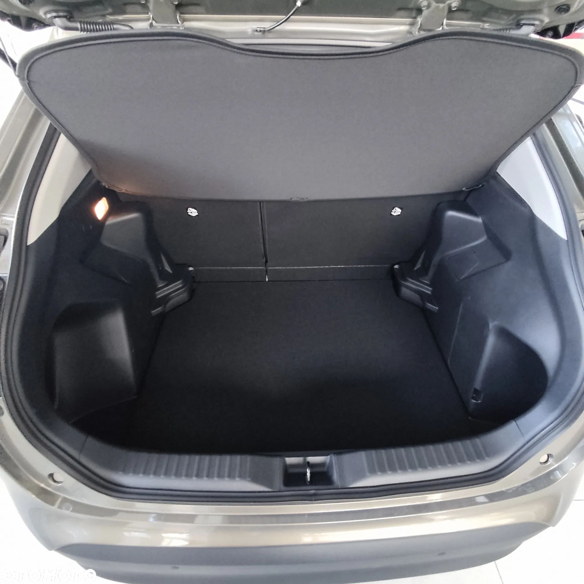 Toyota Yaris Cross Hybrid 1.5 Comfort - 16