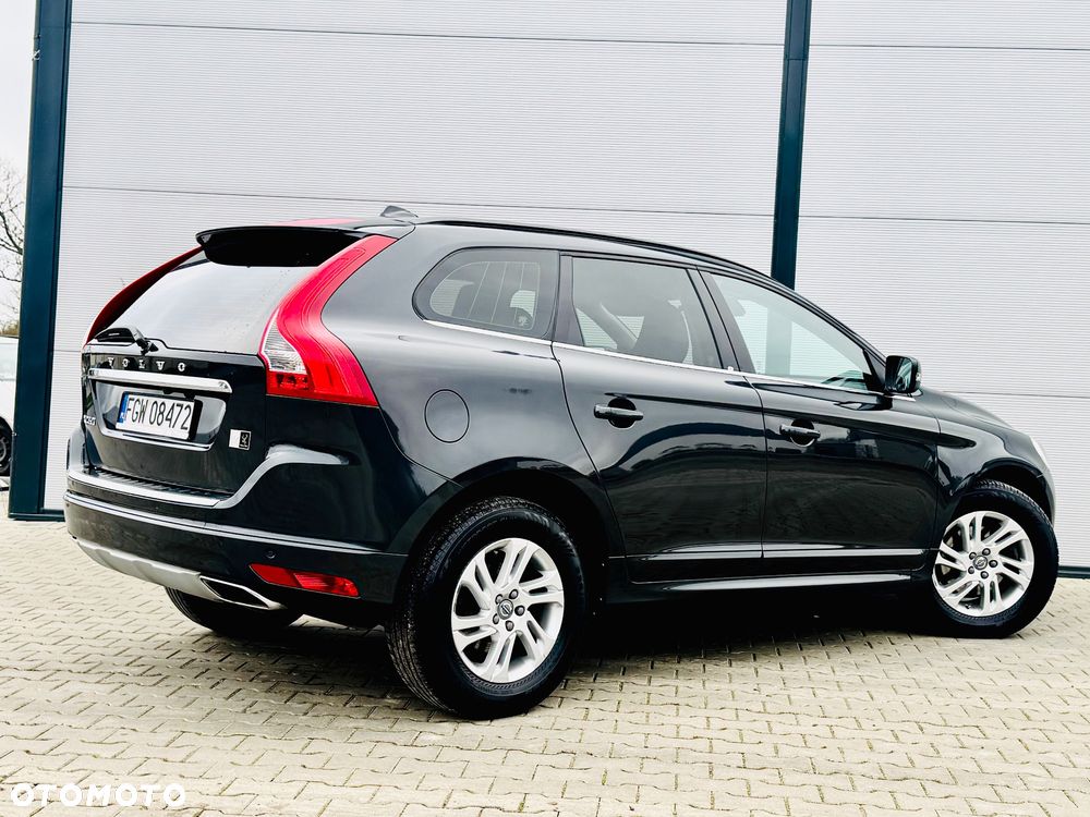 Volvo XC 60 D3 Geartronic Momentum - 25