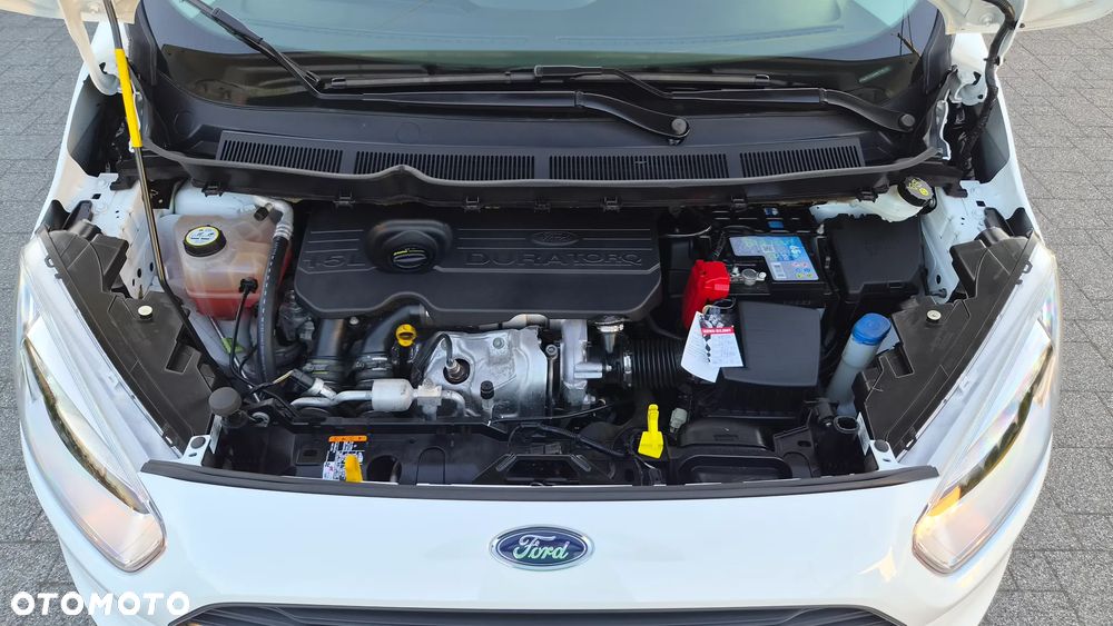 Ford Transit Courier - 34