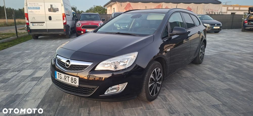 Opel Astra 1.6 Color Edition - 1