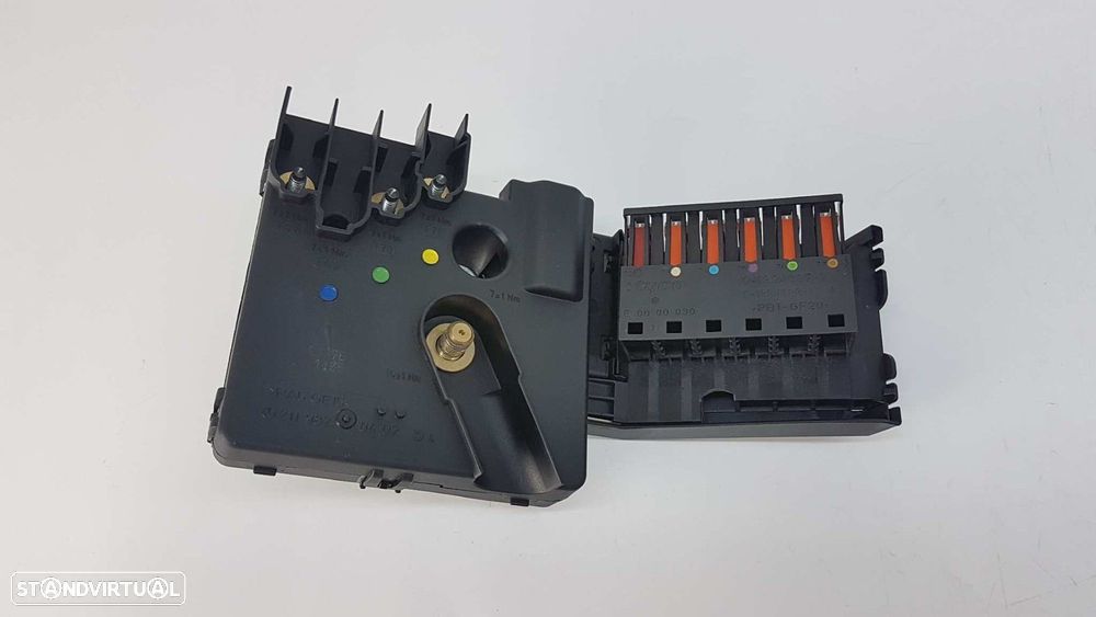 CAIXA DE RELÉS/ FUSÍVEIS MERCEDES CLASE E (W211) BERLINA E 200 CDI (211.007) - 1