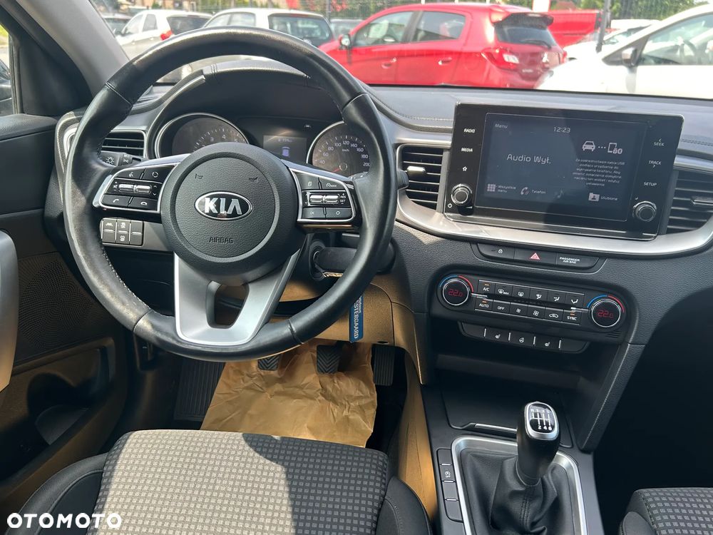 Kia Ceed 1.0 T-GDI Business Line - 13