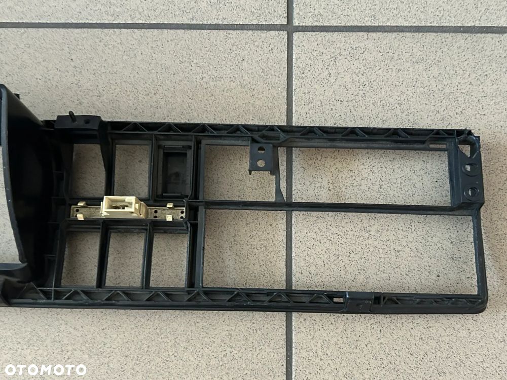 OBUDOWA RAMKA LICZNIKA VOLKSWAGEN GOLF II 191857243A - 7