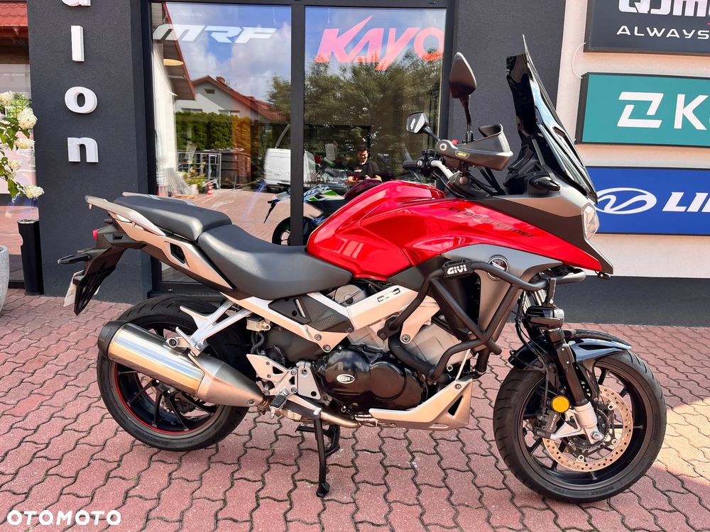 Honda VFR - 2