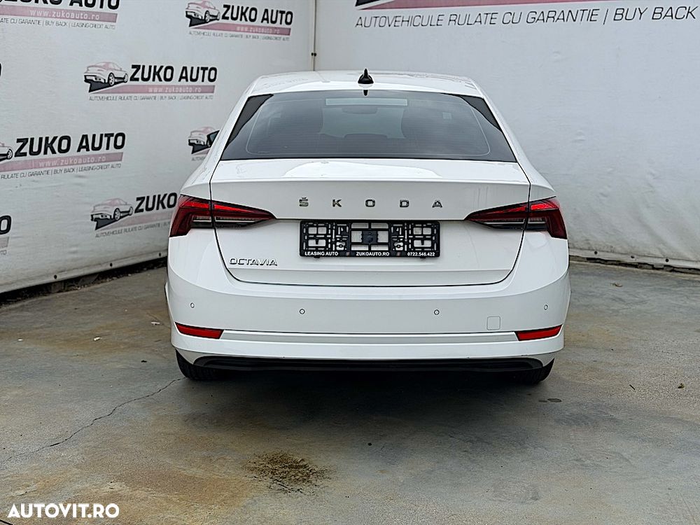 Skoda Octavia 2.0 TDI DSG Ambition - 5