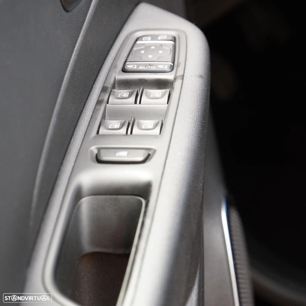 Renault Captur (ENERGY) TCe 90 INTENS - 27